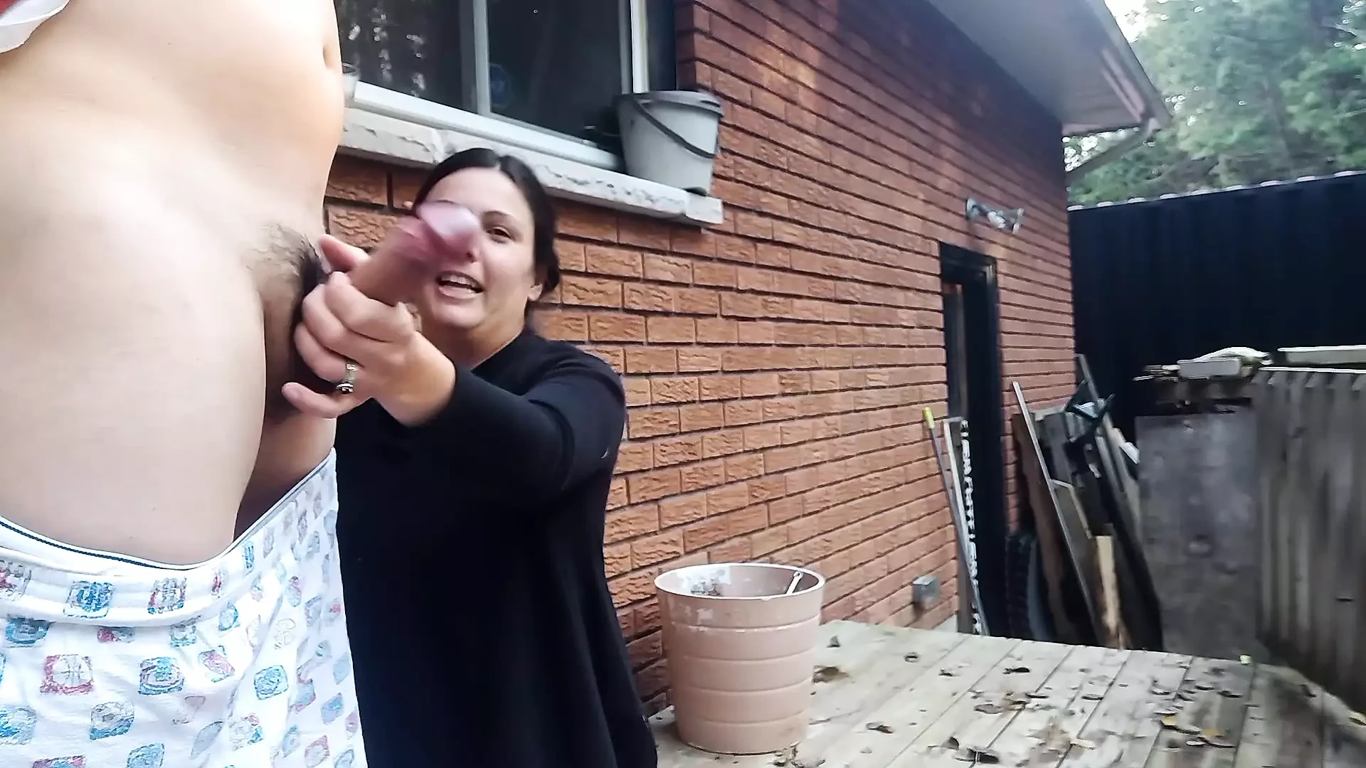 Outdoor handjob & Cumshot for our neighbor