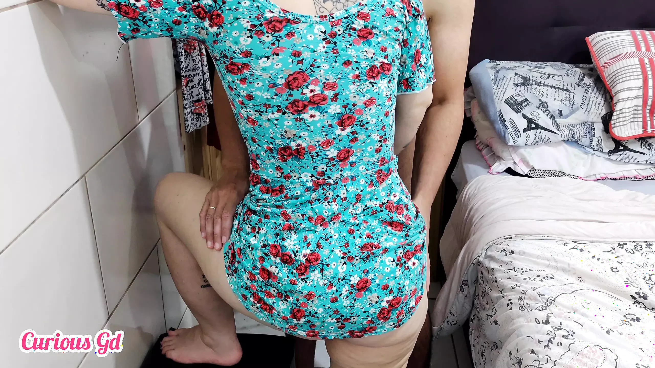 Curious Goddess – amateur video hot milf big booty in dress no panties sitting on face licking her feet fucking her pussy