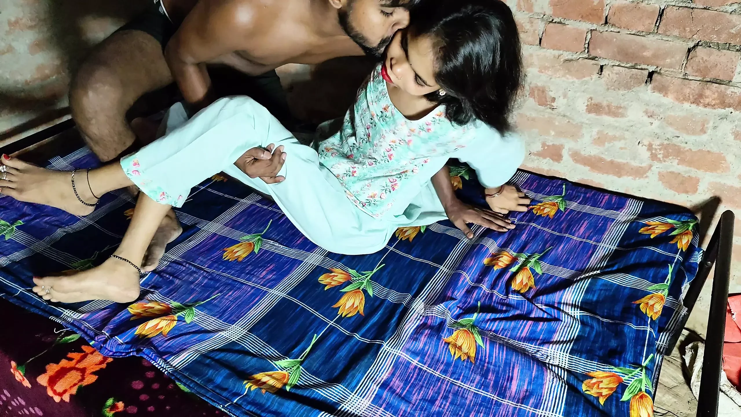 A girl got wet in the rain, I gave her new clothes so that she doesn’t feel cold and fucked her