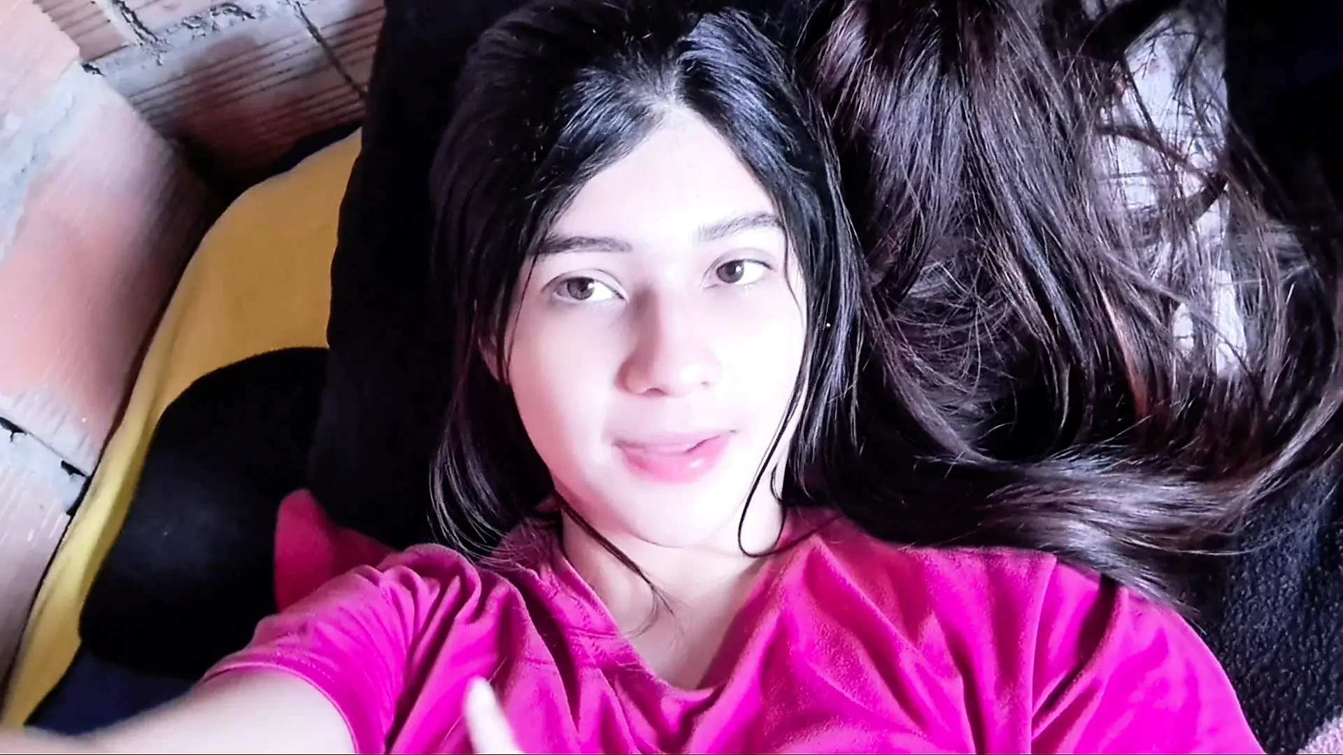 My neighbor sends me a video so that I can get to give her cock