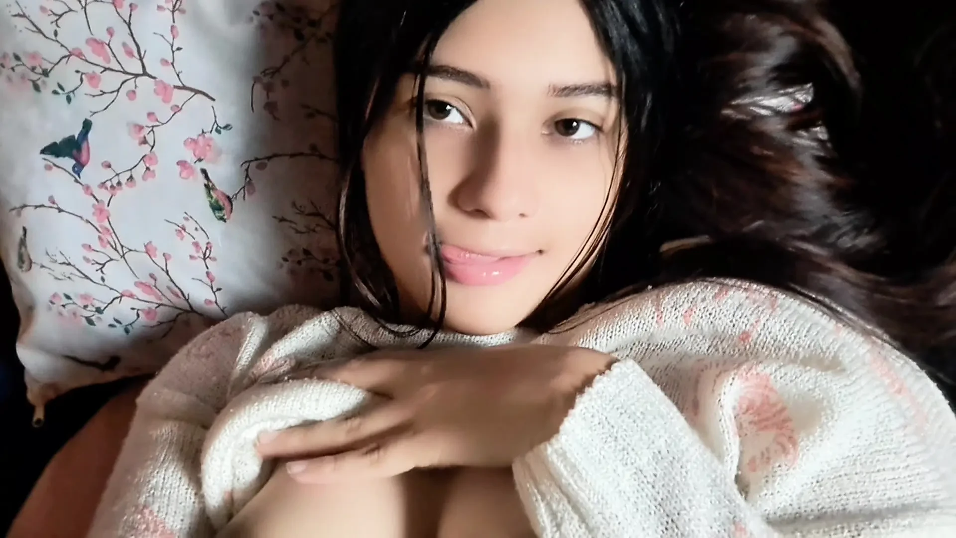 OH MY SISTER-IN-LAW, WHAT SHE SENT ME WHAT A DELICIOUS TITS