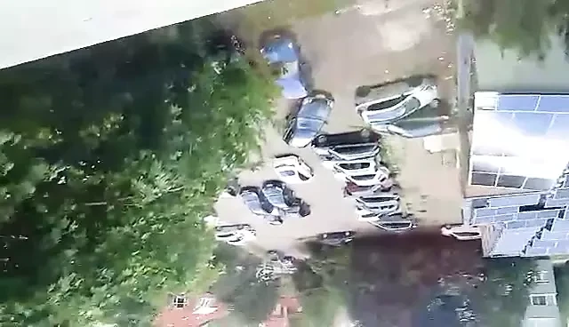 How do you like me in these black leggings