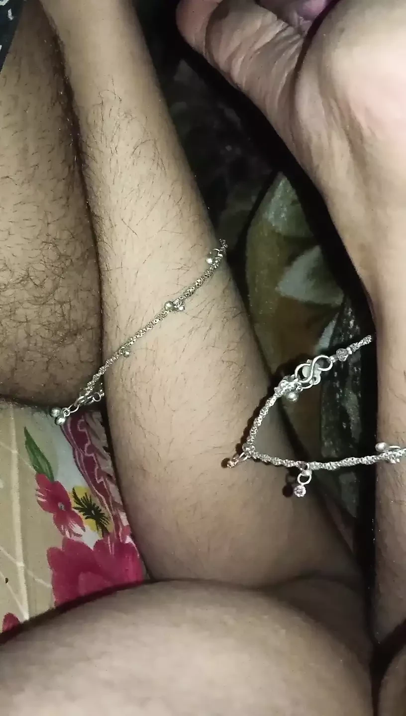 Indian Bhabhi ki desi chut Full Crimypie her devar