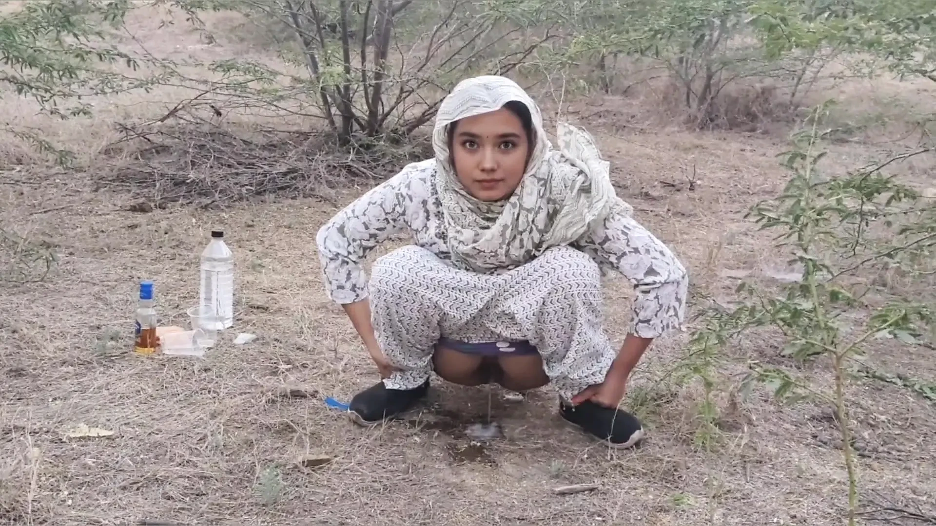 Jija Ne Apni Sali Ko Jangal Me Le Jaa Kar Choda