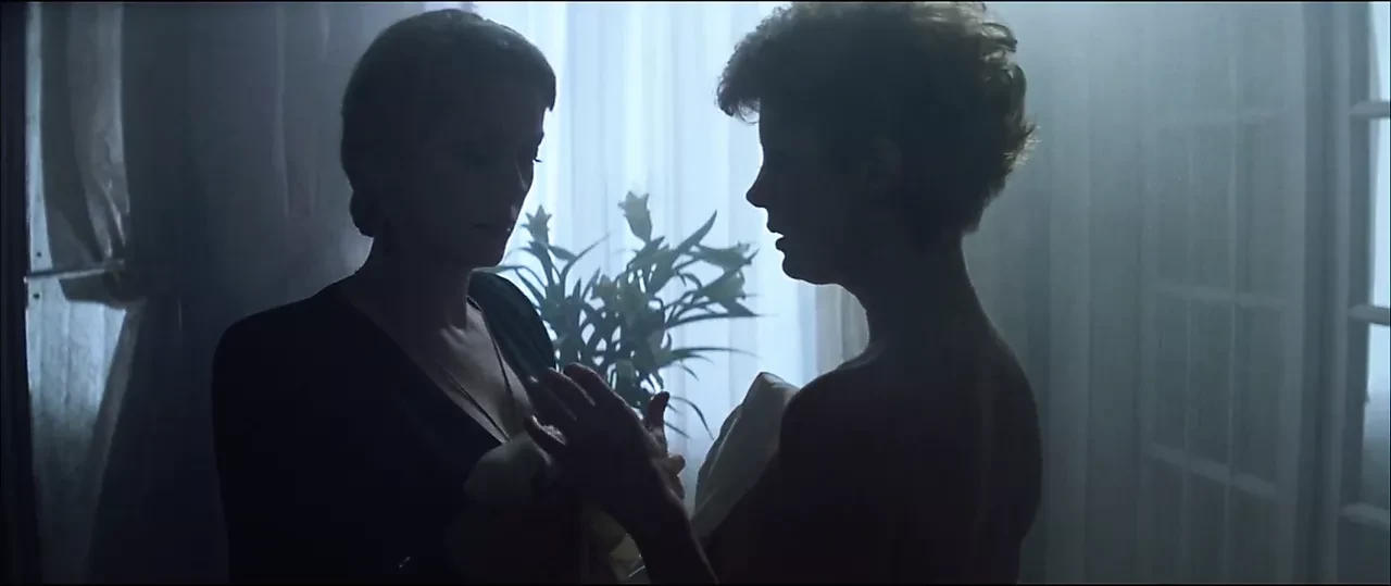 Catherine Deneuve vs Susan Sarandon – from The Hunger 1983