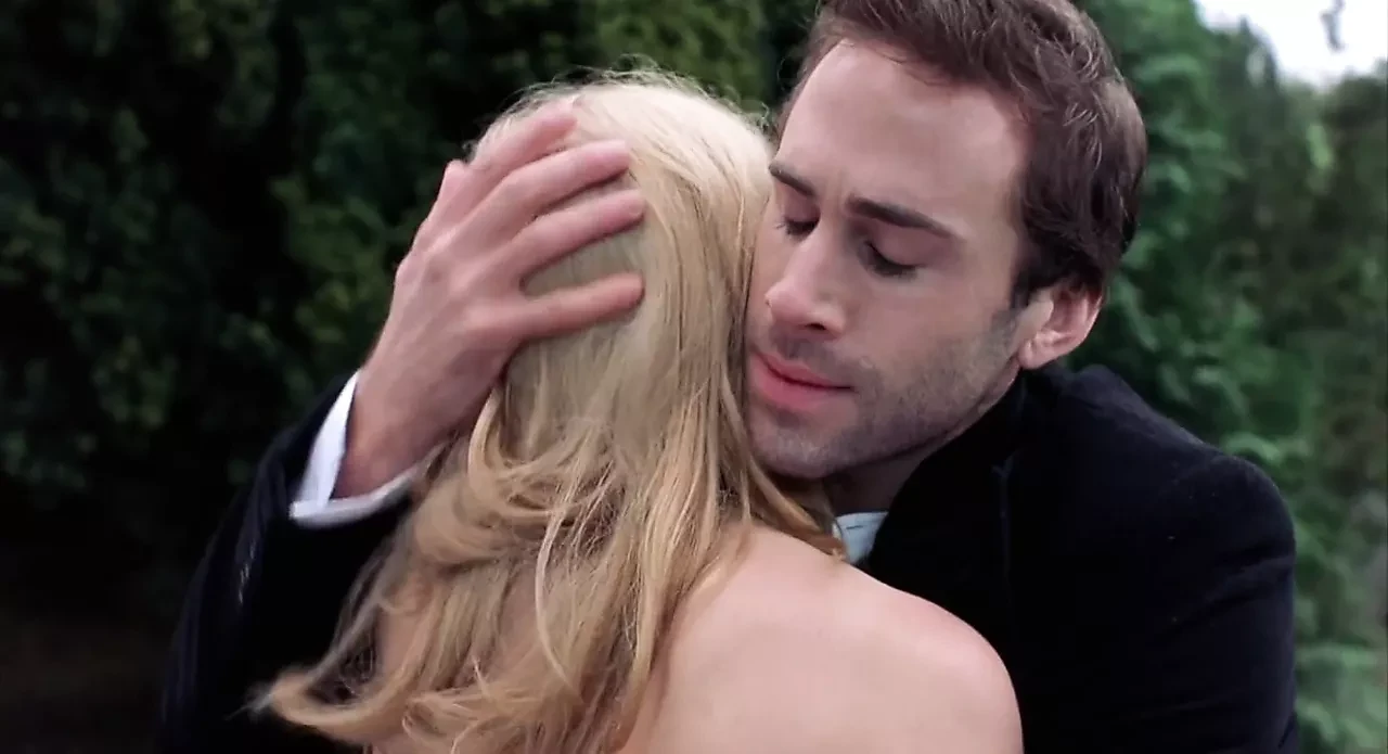 Heather Graham – ”Killing Me Softly”