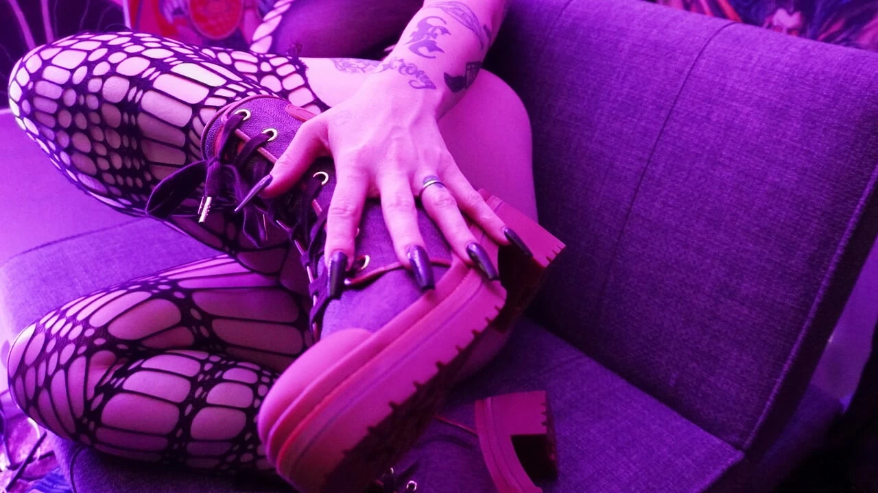 Daddy’s New Boots JOI