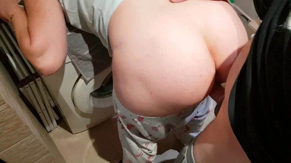Stepsister fucked on the washing machine