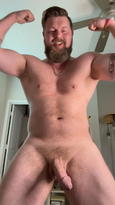 Bodybuilder Pumps Multiple Loads From His Big Dick