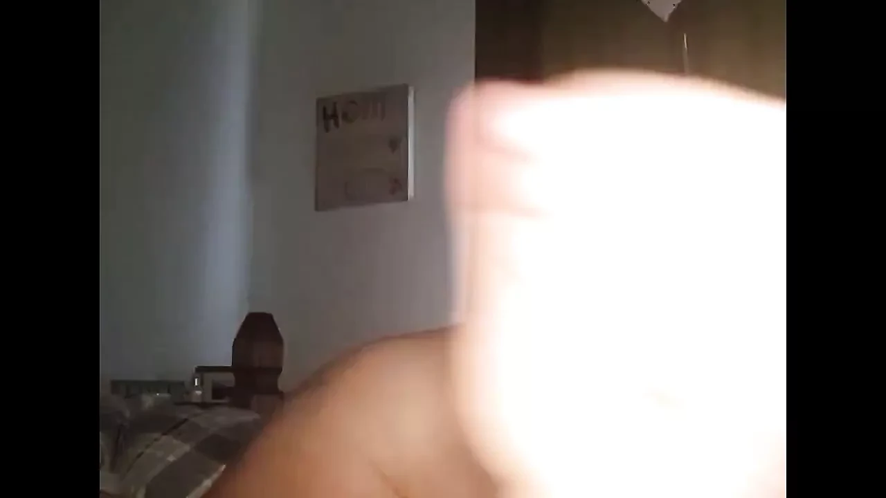 English amateur milf has orgasm in home made sex tape