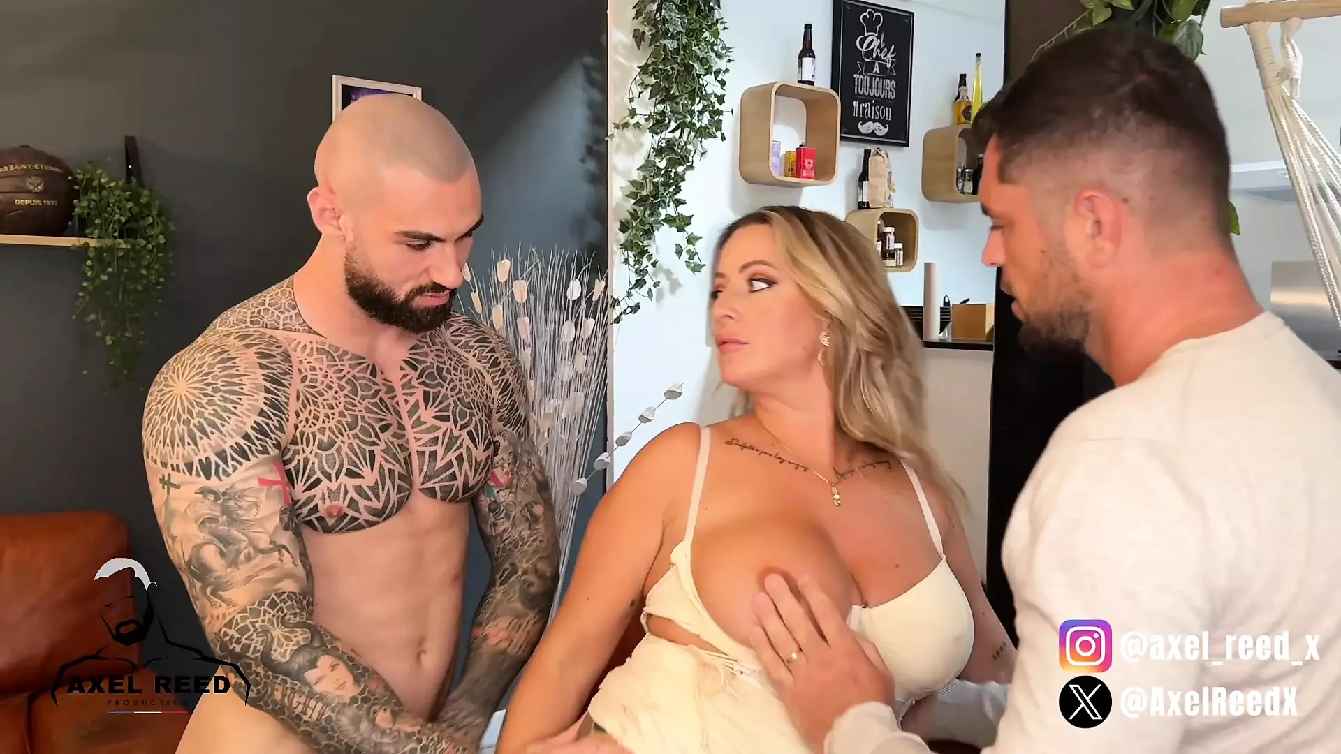 Hot BBW MILF Fucked by 2 Guys in Anal