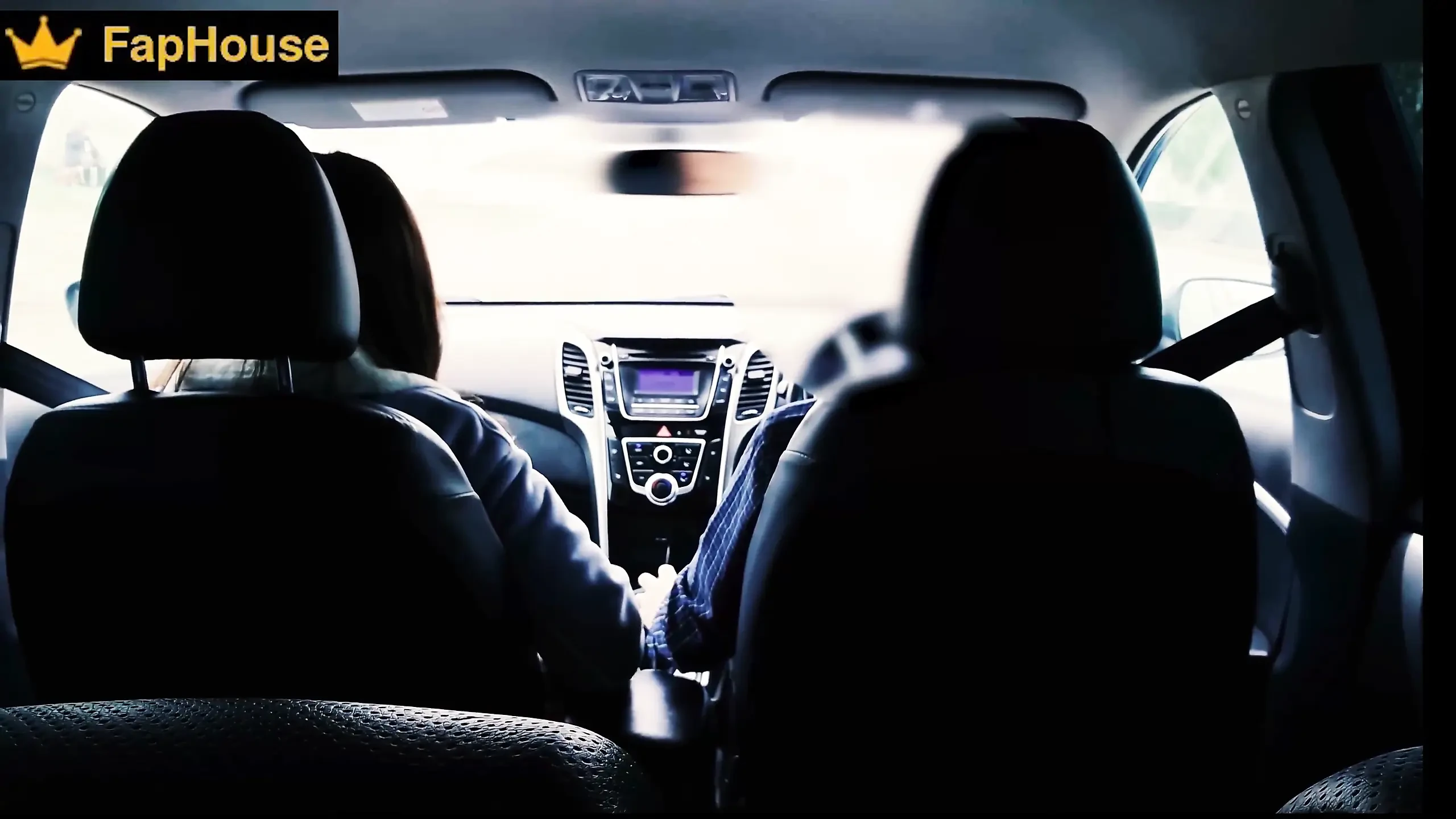 Caution!! Stepdaughter sucked a young stepfather’s dick again!