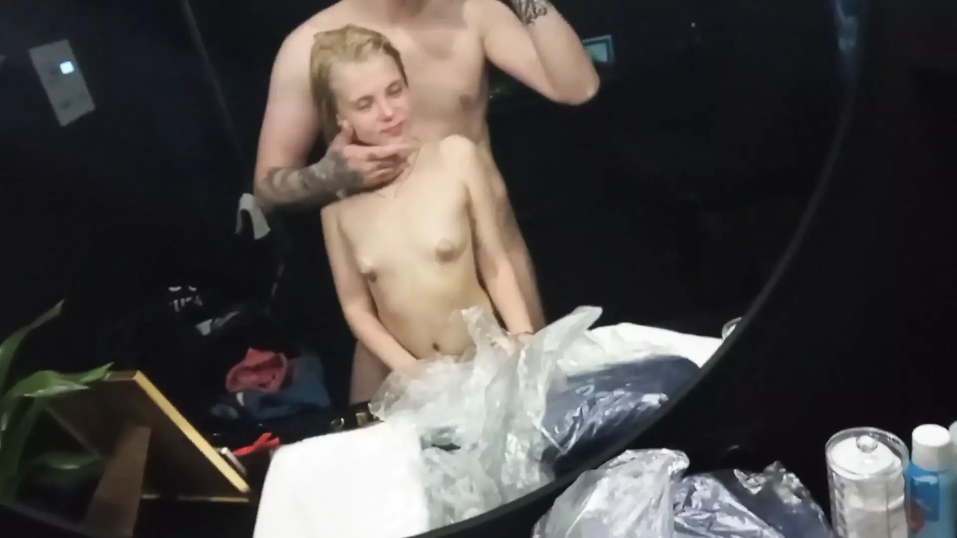 18 Yo Teen First Time Fuck in a Mall Little Skiny Student