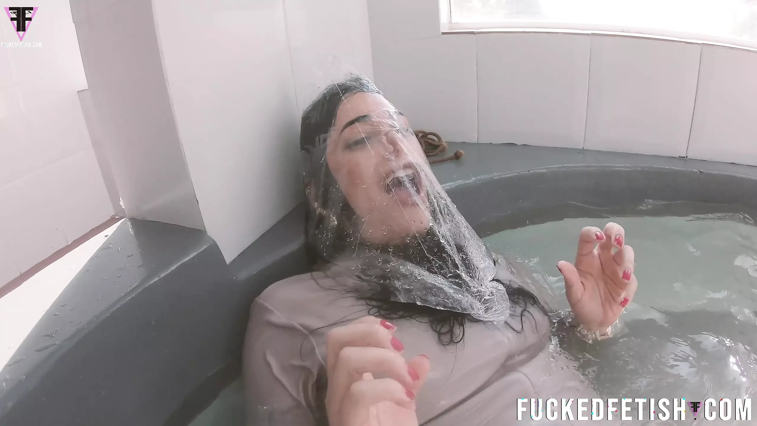 4K Water Bagging Sexy Latin Goddess Swimsuit Topples