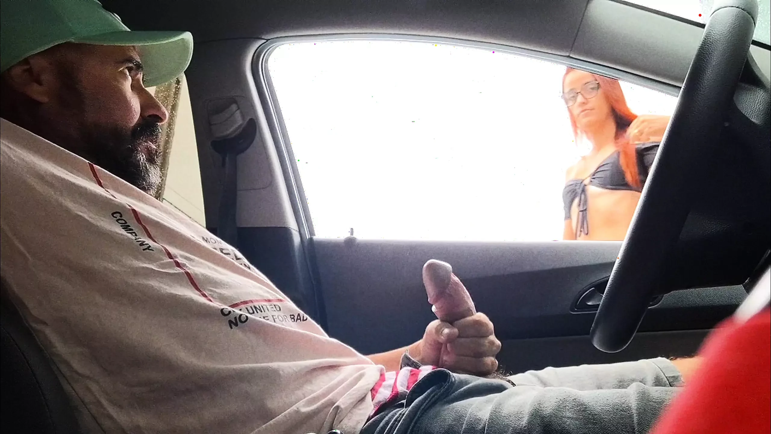 I stopped a car on the street and showed my cock to a girl who was walking on the street!